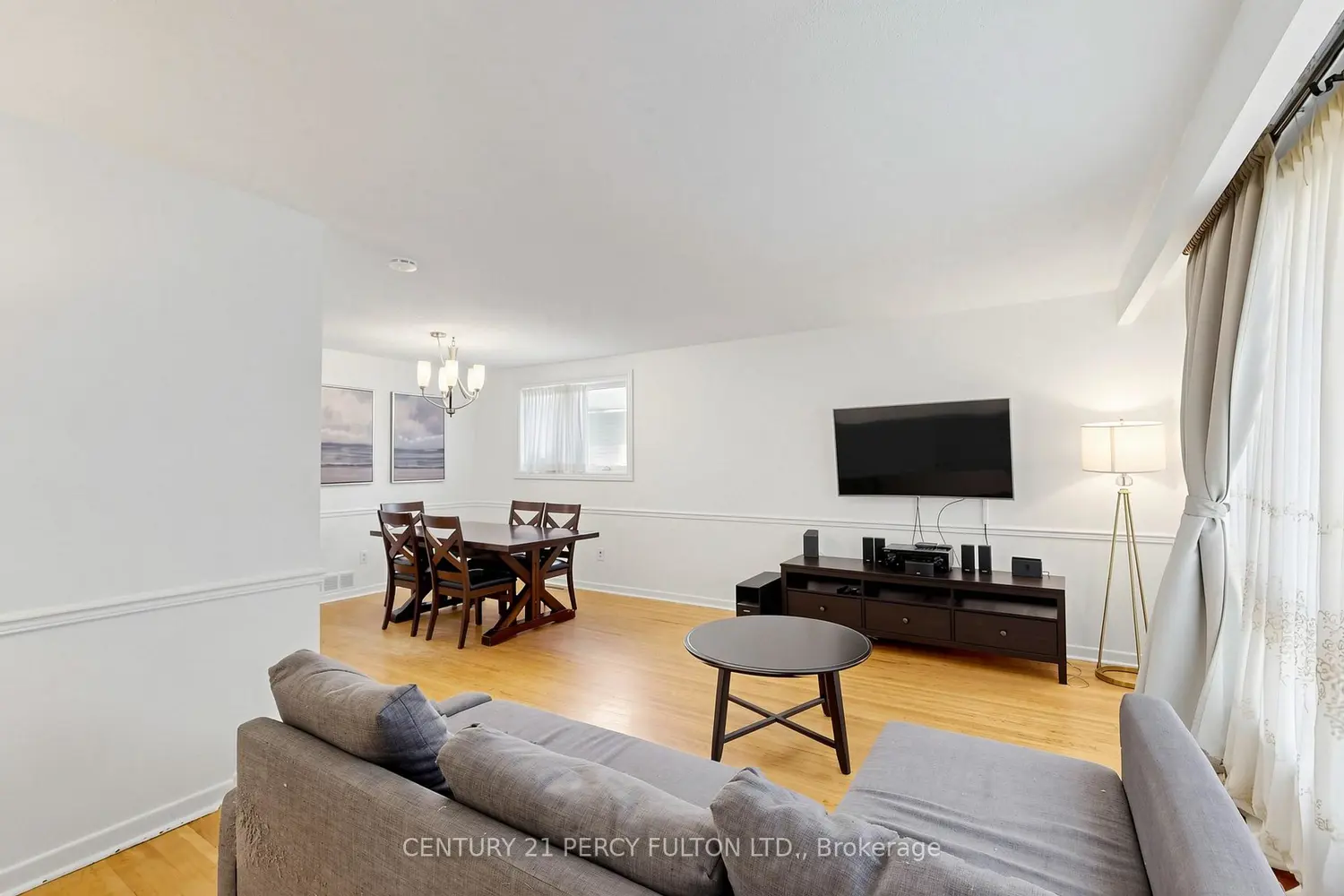 10 Devins Drive photo 3