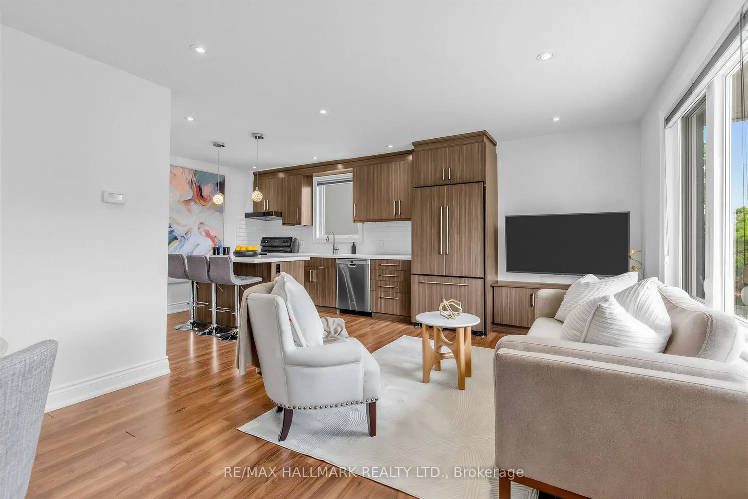 66 Holmstead Avenue photo 4
