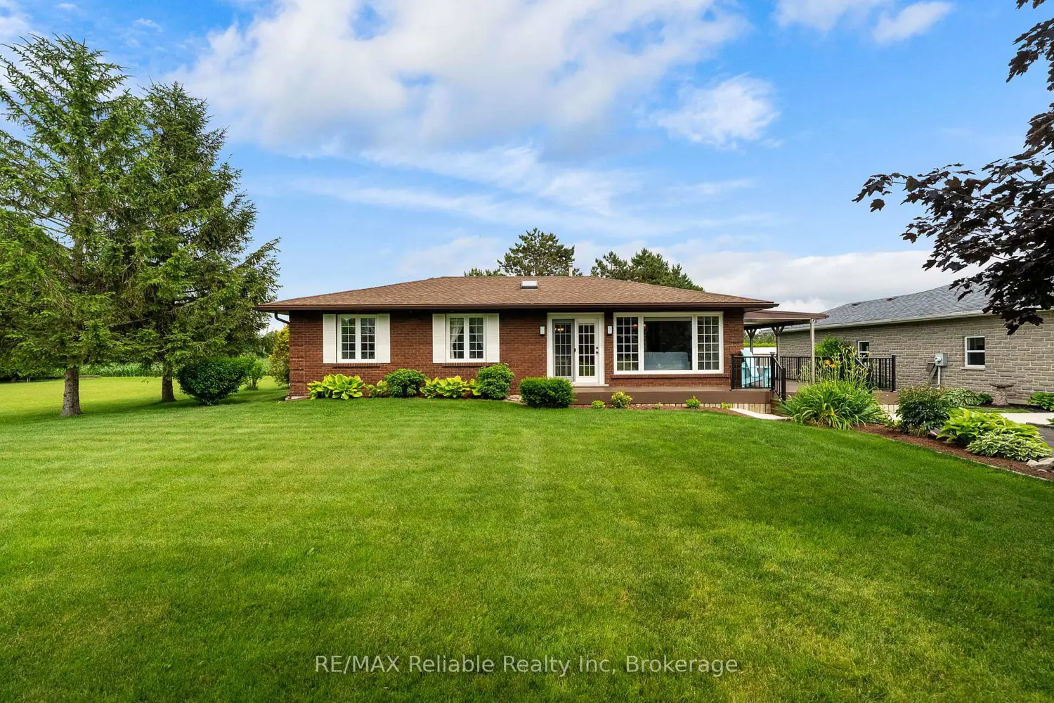73022 Claudette Drive photo 3