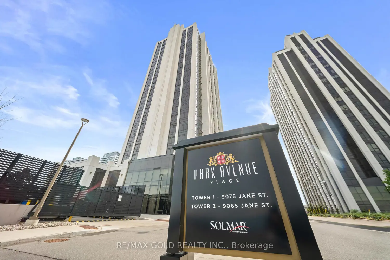 9075 Jane Street 618