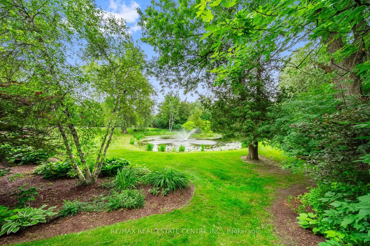 2 Cedar Drive photo 2