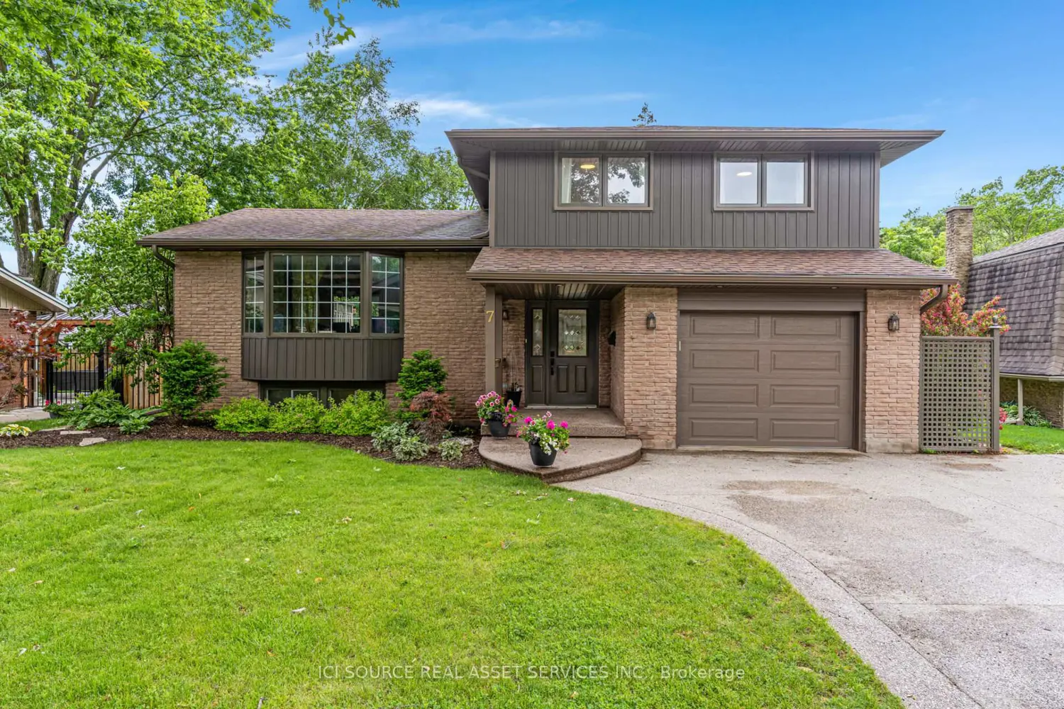 7 Blue Heron Court