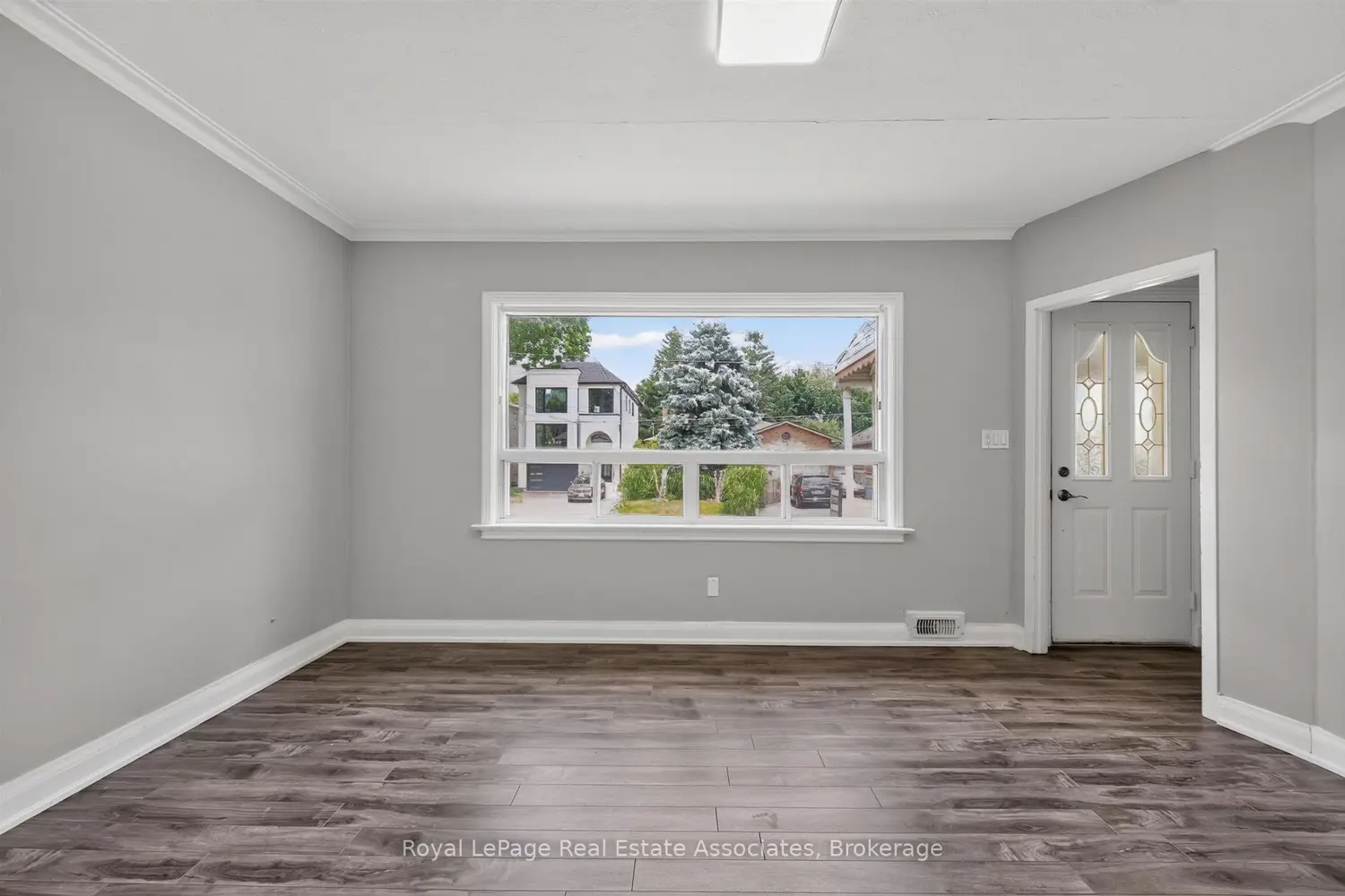1072 Orchard Road photo 4