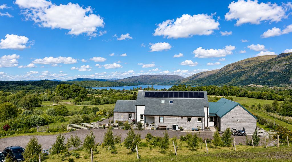 6 bed detached house for saleTaynuilt PA35