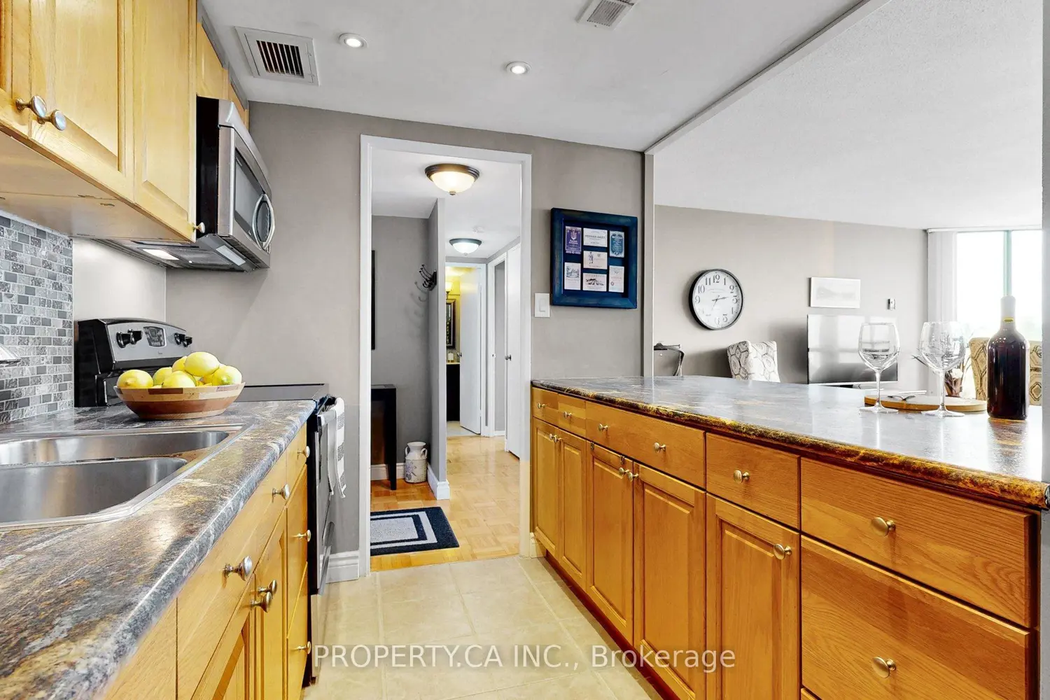 1333 Bloor Street 802 photo 3