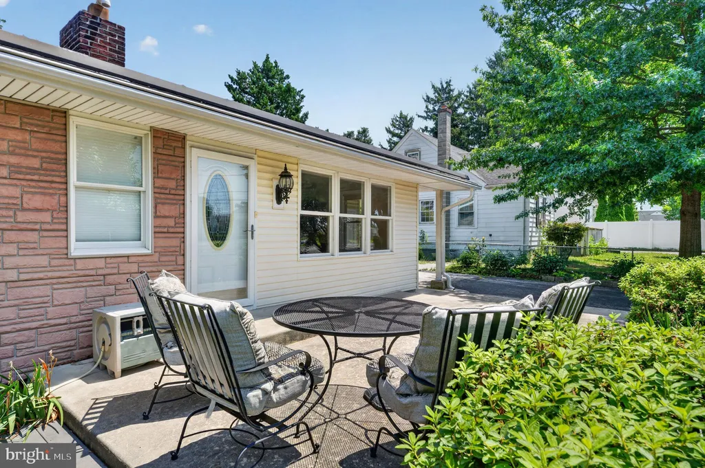 13 Central Avenue, New Castle, DE 19720