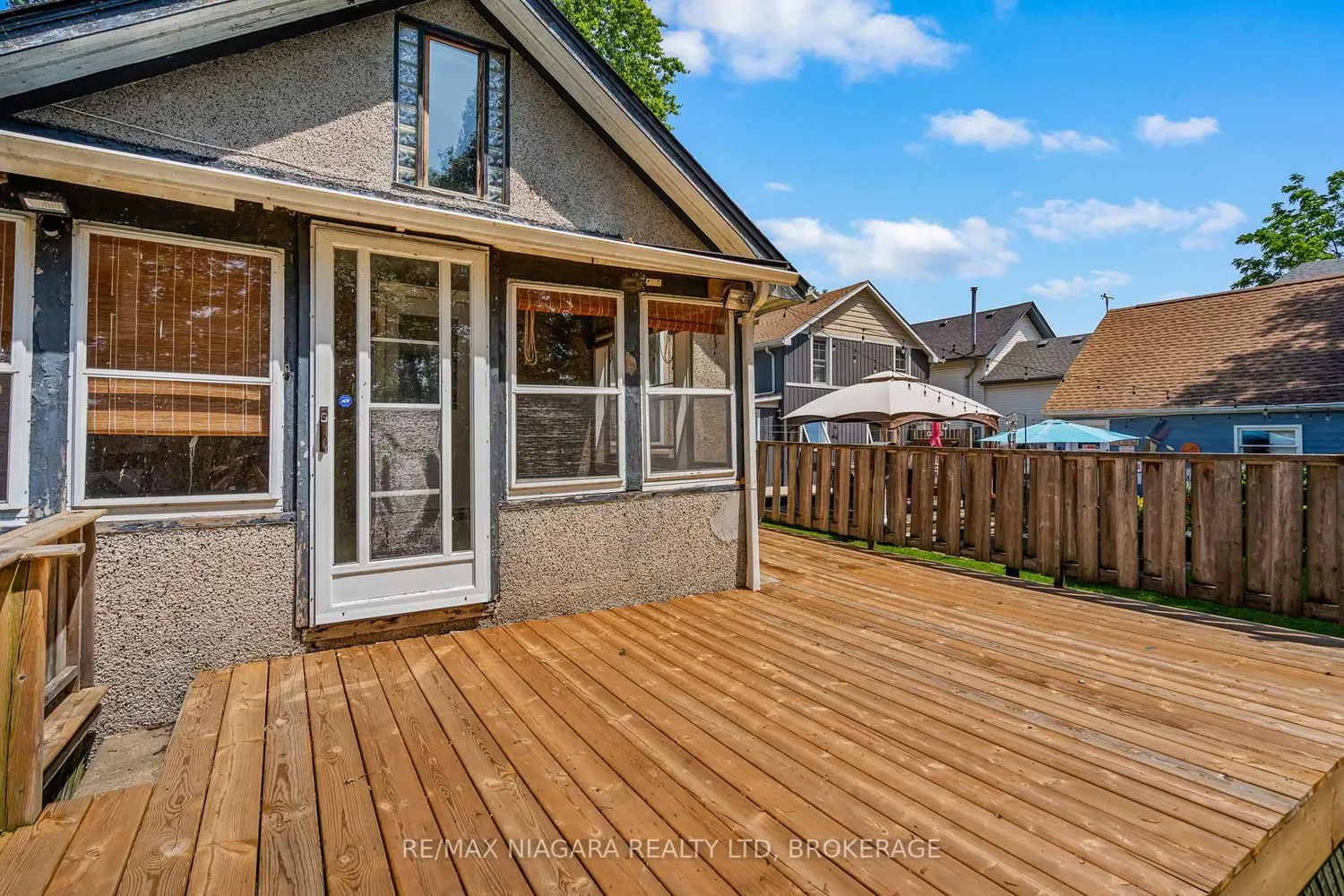 98 Victoria Street photo 3