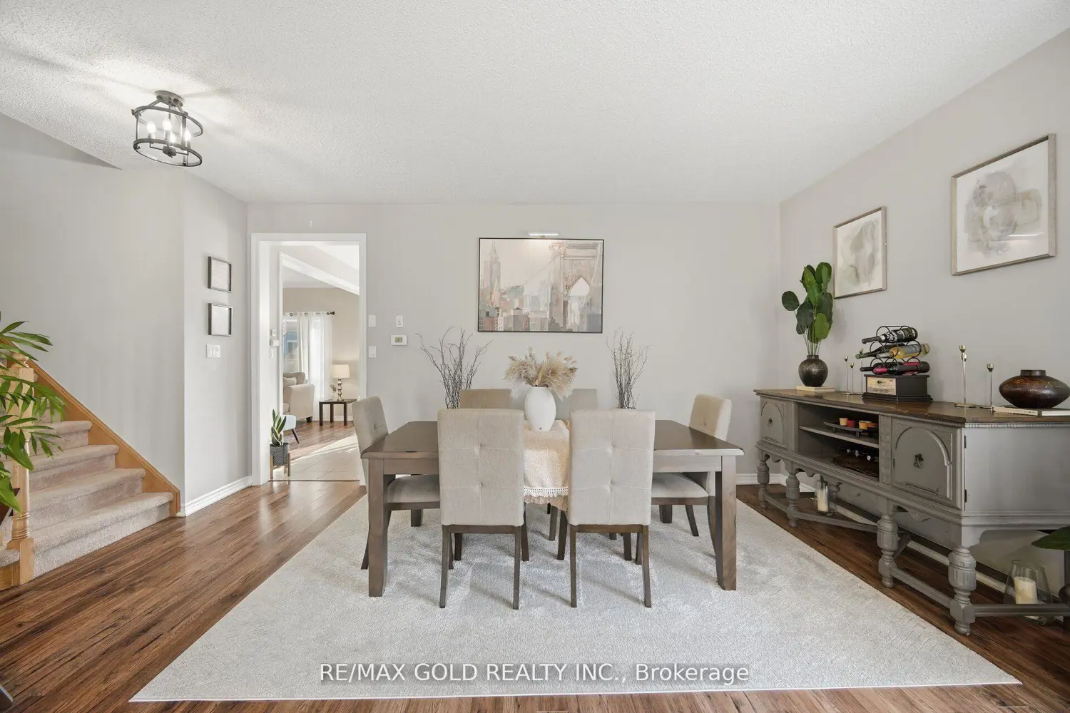 330 Wallace Street photo 5