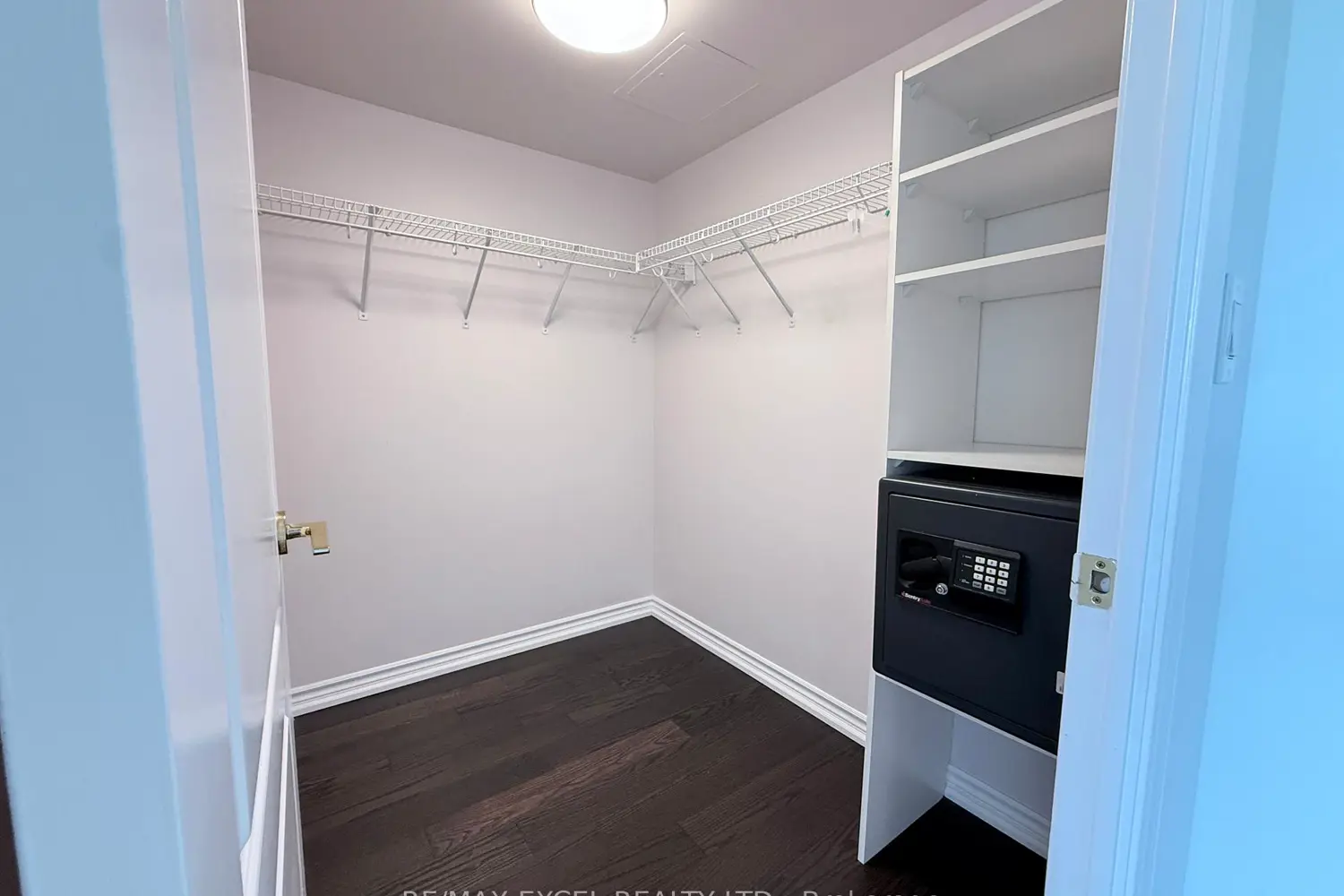 2020 Mcnicoll Avenue 607 photo 4