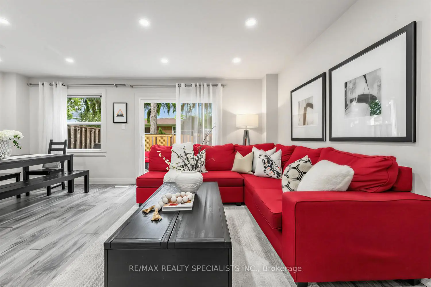405 Hyacinthe Boulevard 7 photo 4