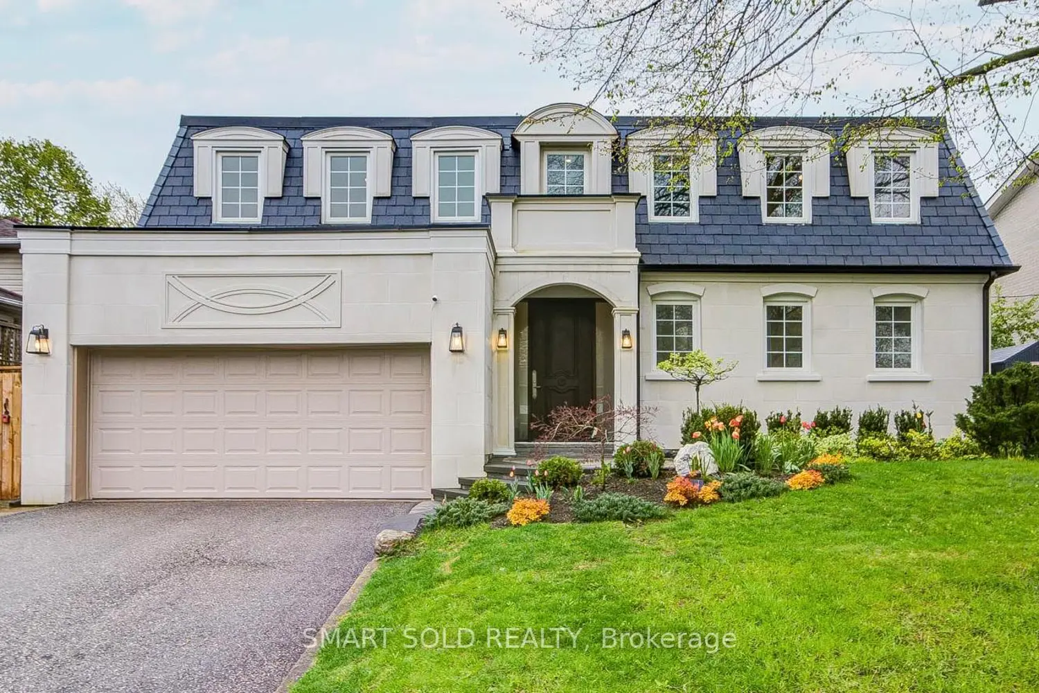 4 Knollview Crescent