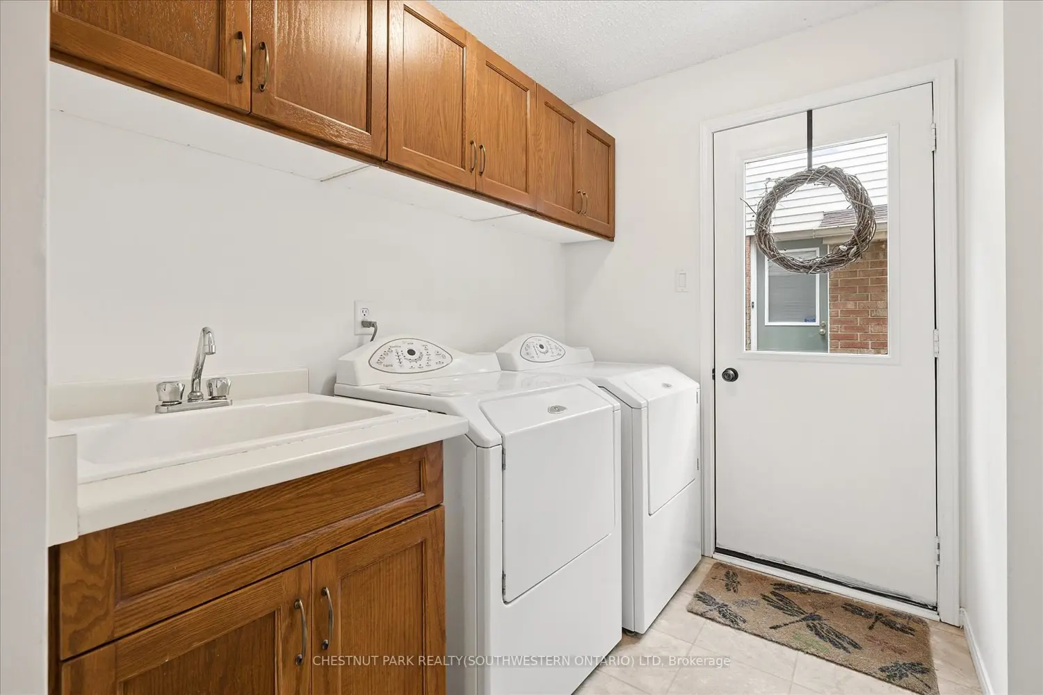 482 Foxhill Place photo 4