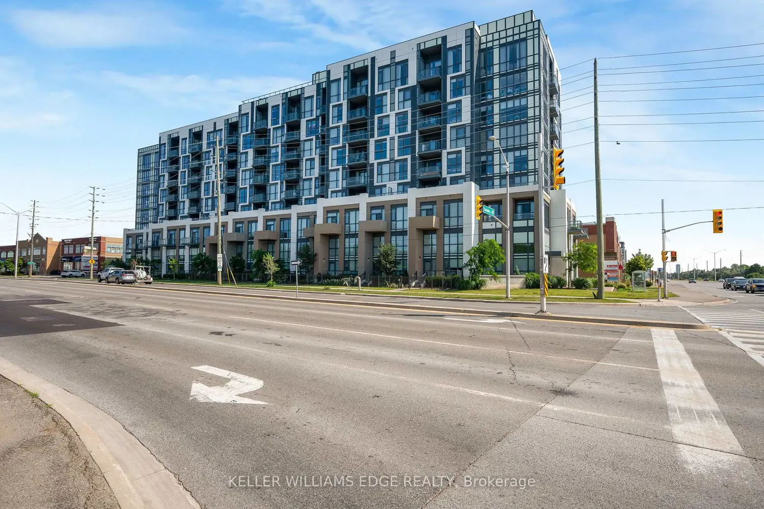 509 Dundas Street 305