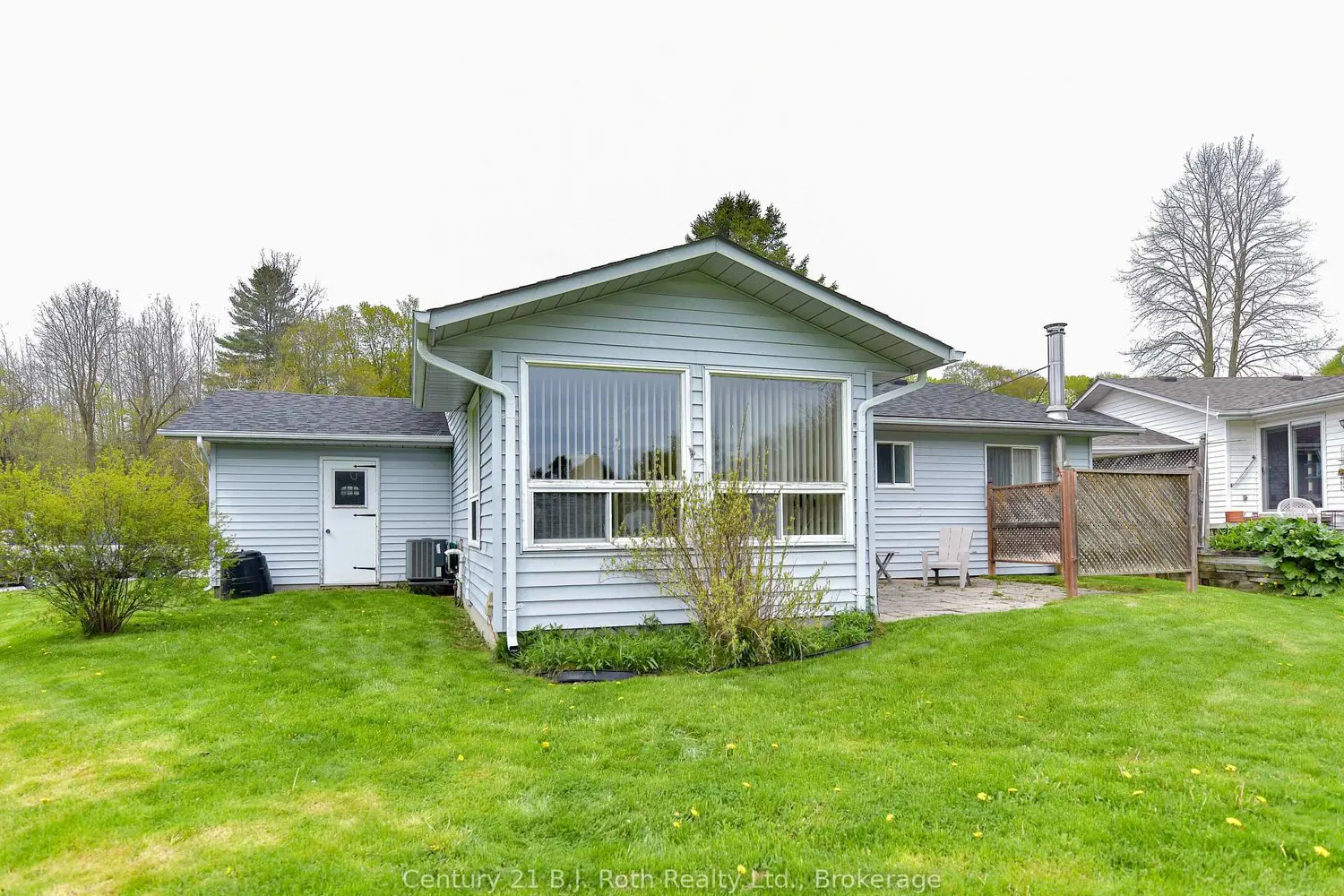 56 Tecumseth Pines Drive photo 2