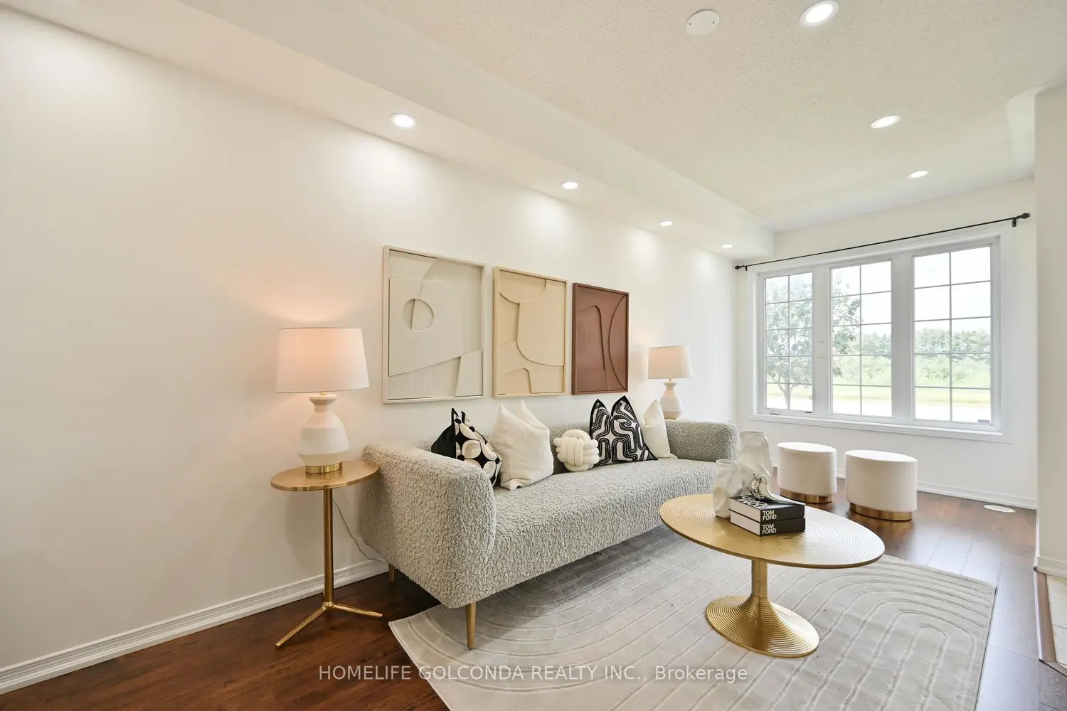 5277 Major Mackenzie Drive photo 3