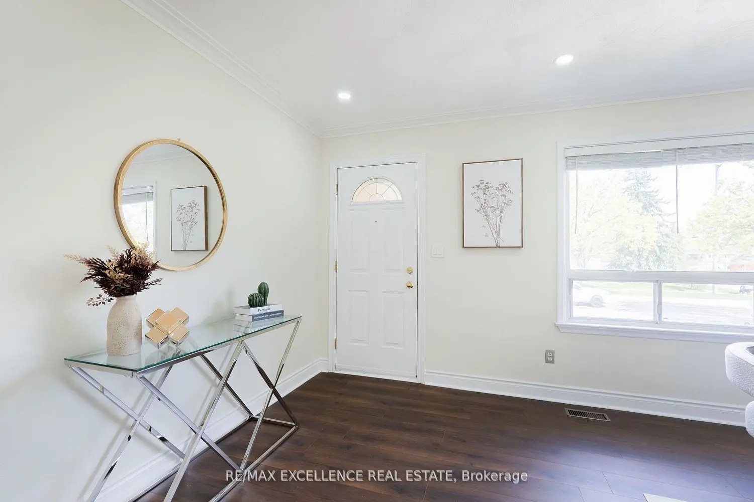 431 Delrex Boulevard photo 4