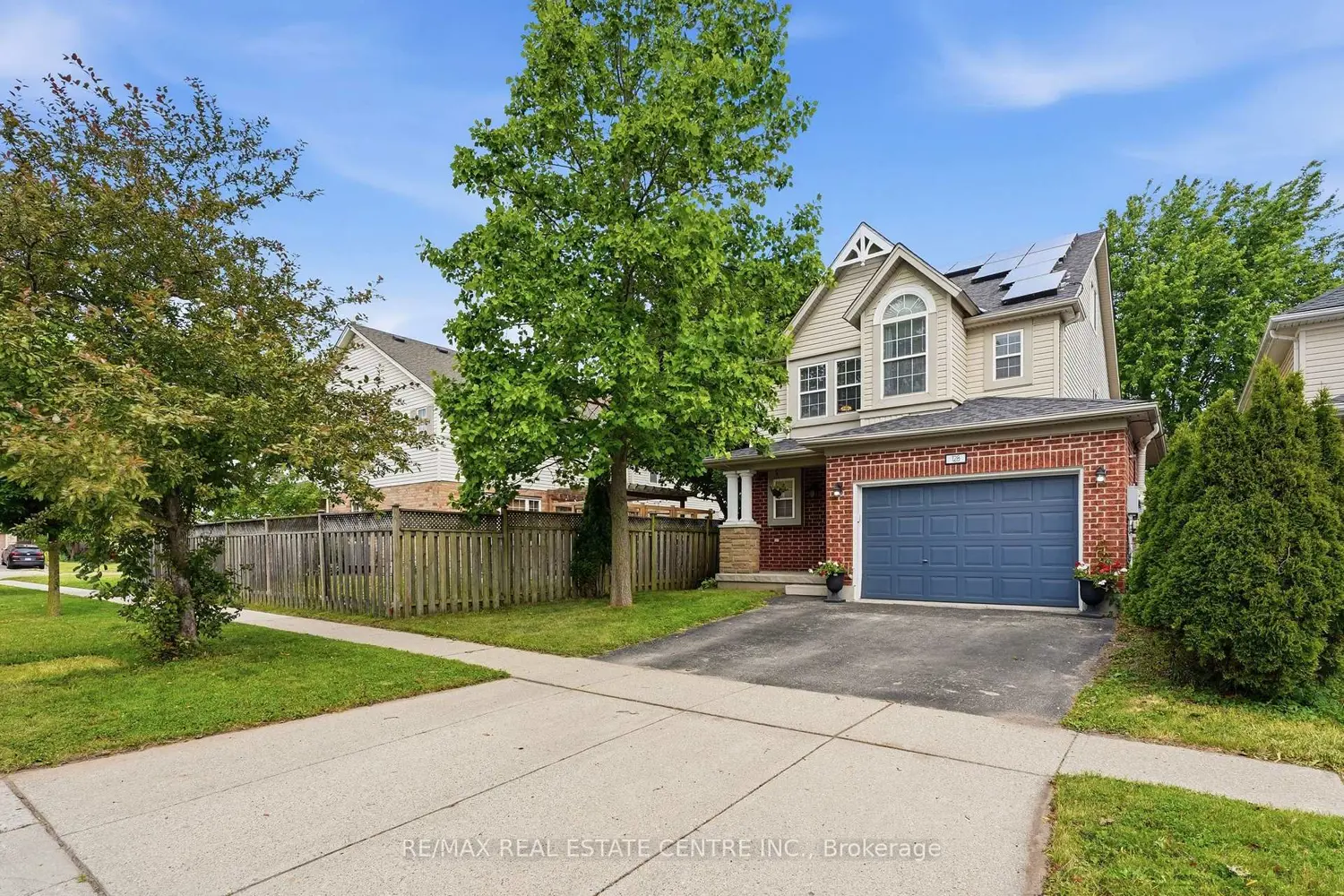 128 Houghton Street photo 3