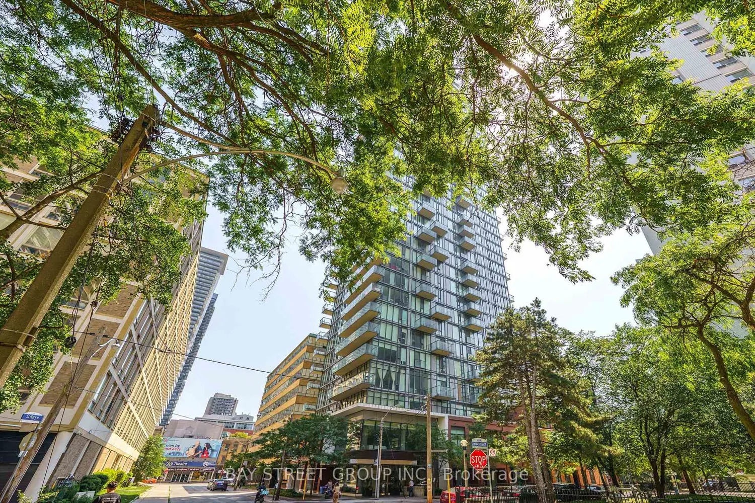 75 St. Nicholas Street 809