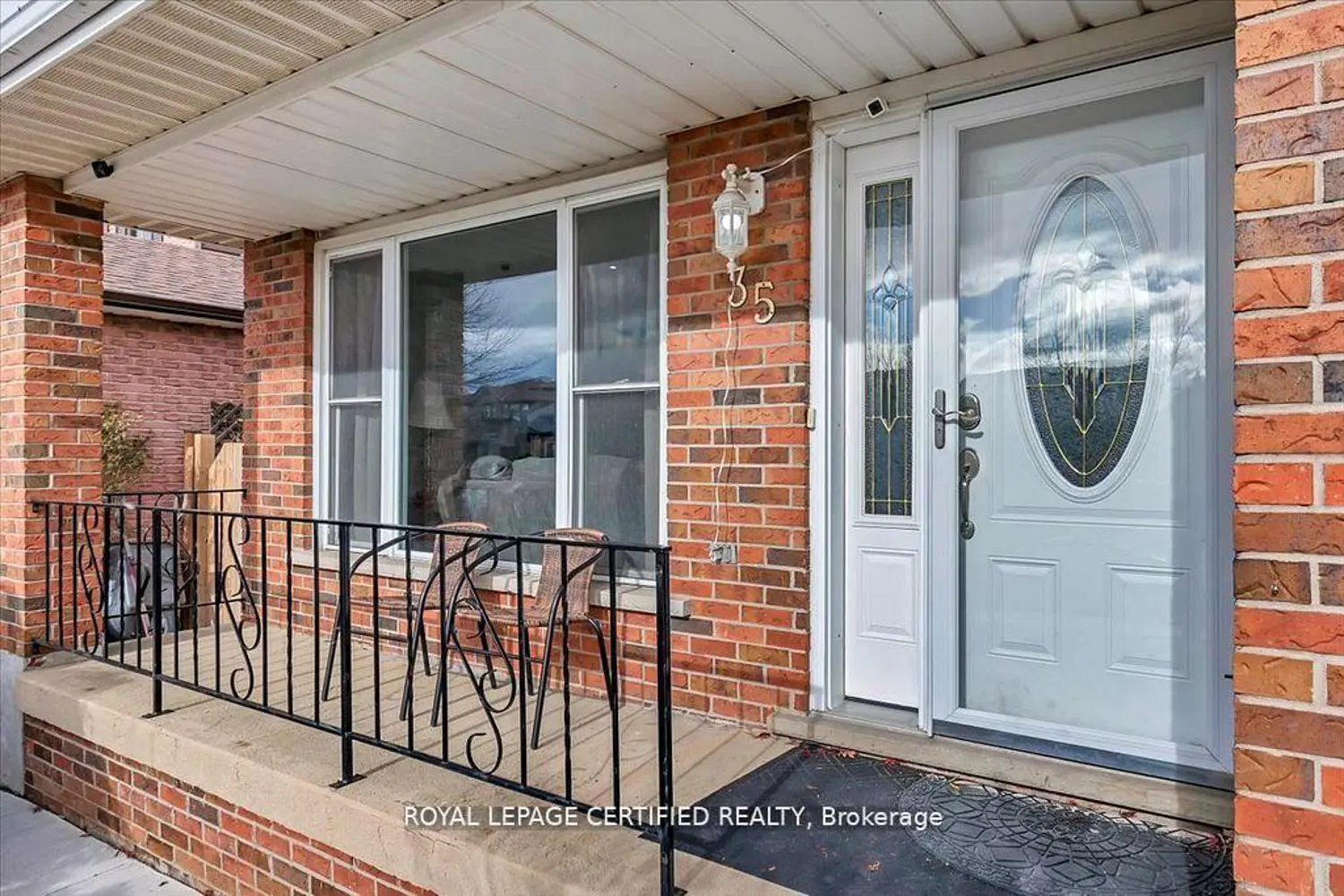 35 Trenholme Crescent photo 2