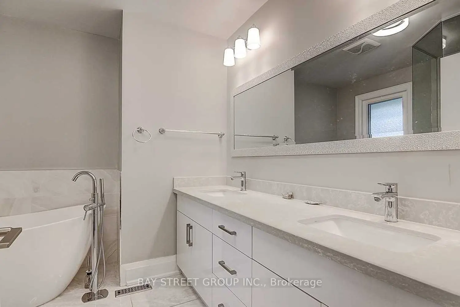 317 Wedgewood Drive photo 4