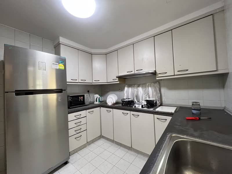 10 Flora Road photo 3