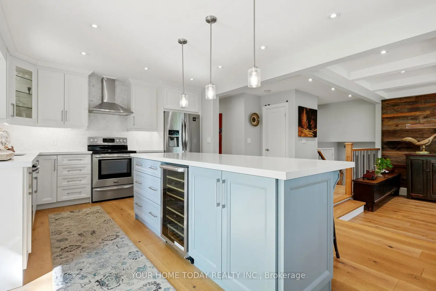 5214 Tenth Line photo 5