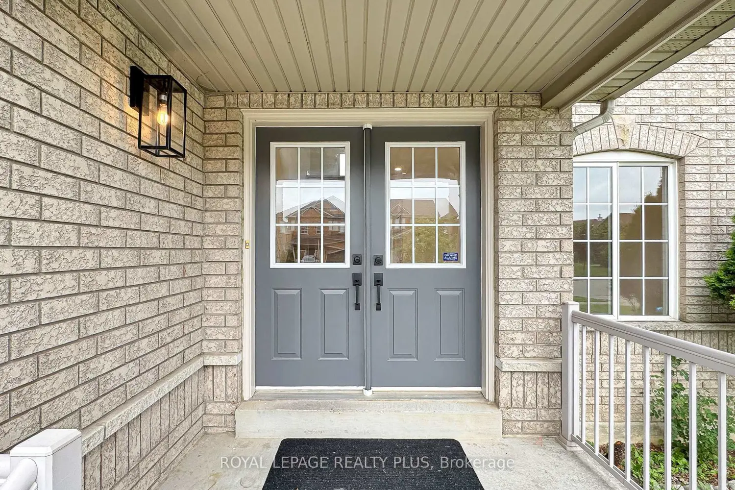 3249 Mcdowell Drive photo 4
