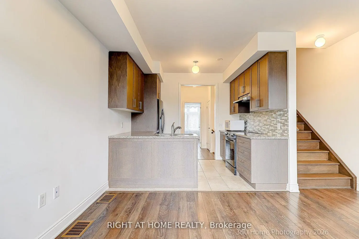 3014 Islington Avenue photo 5