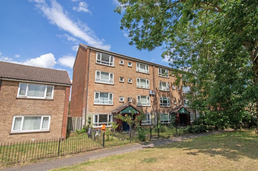 2 bed flat for saleSalisbury Close, Scunthorpe DN17