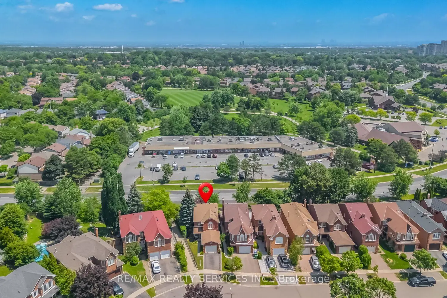 76 Leeward Drive photo 2