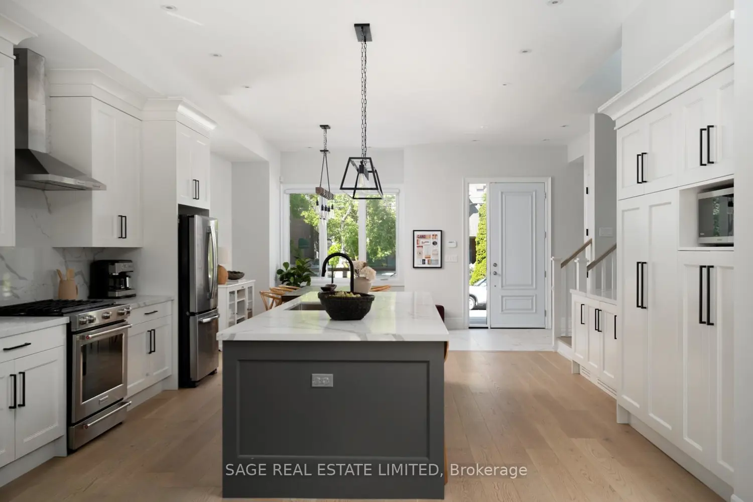 59 Kalmar Avenue photo 2