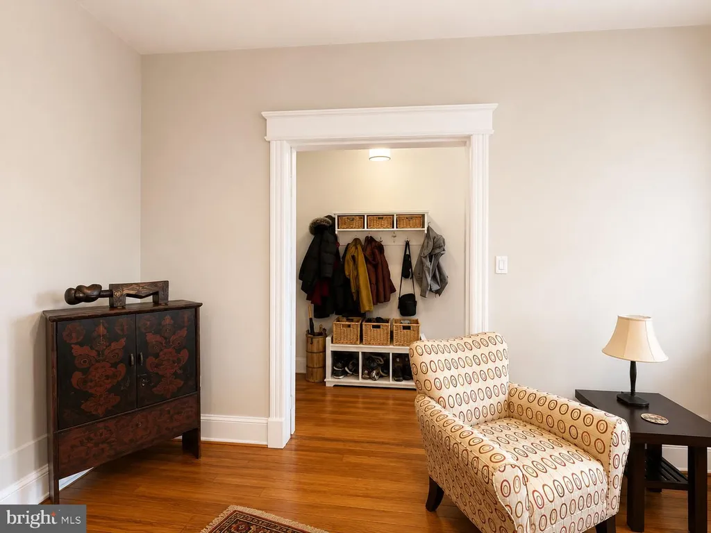 640 6th Street NE, Washington, DC 20002 photo 3