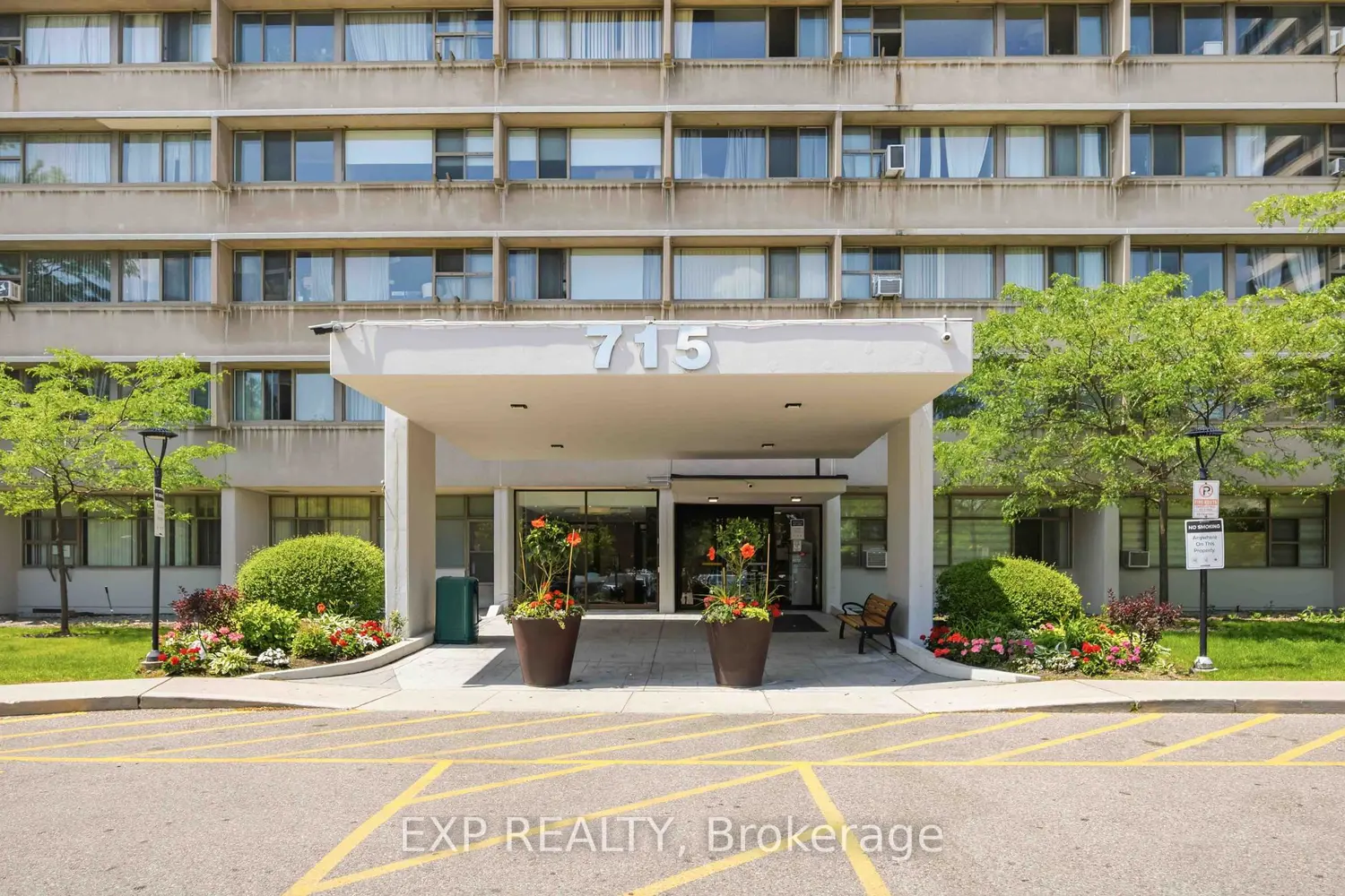 715 Don Mills Road Ph08 photo 3