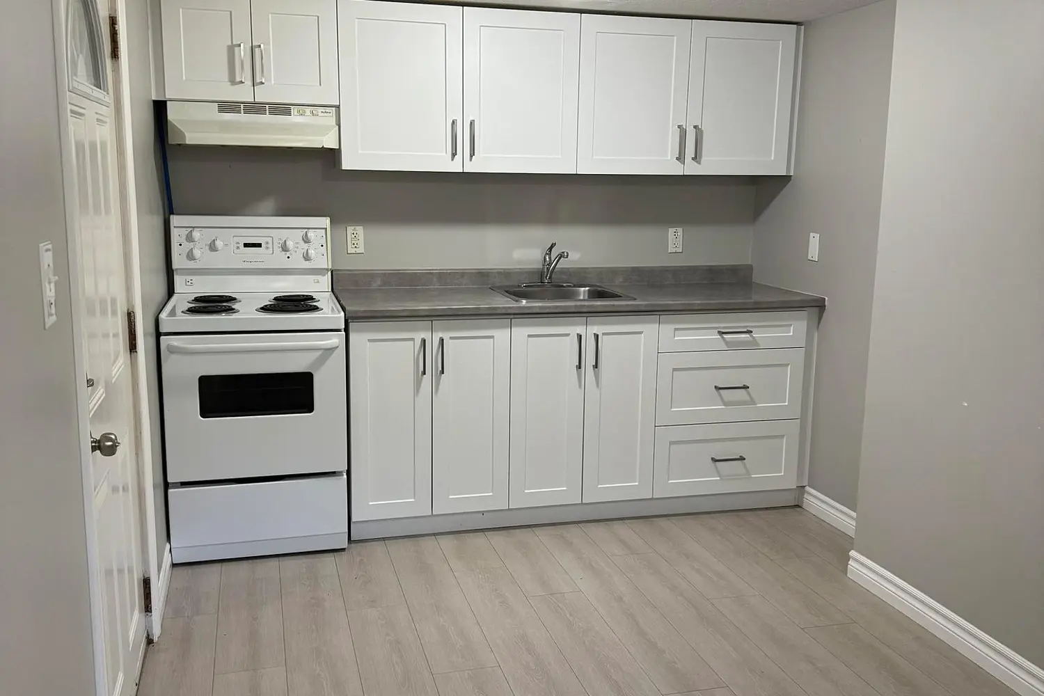 77 Cedar Street photo 2