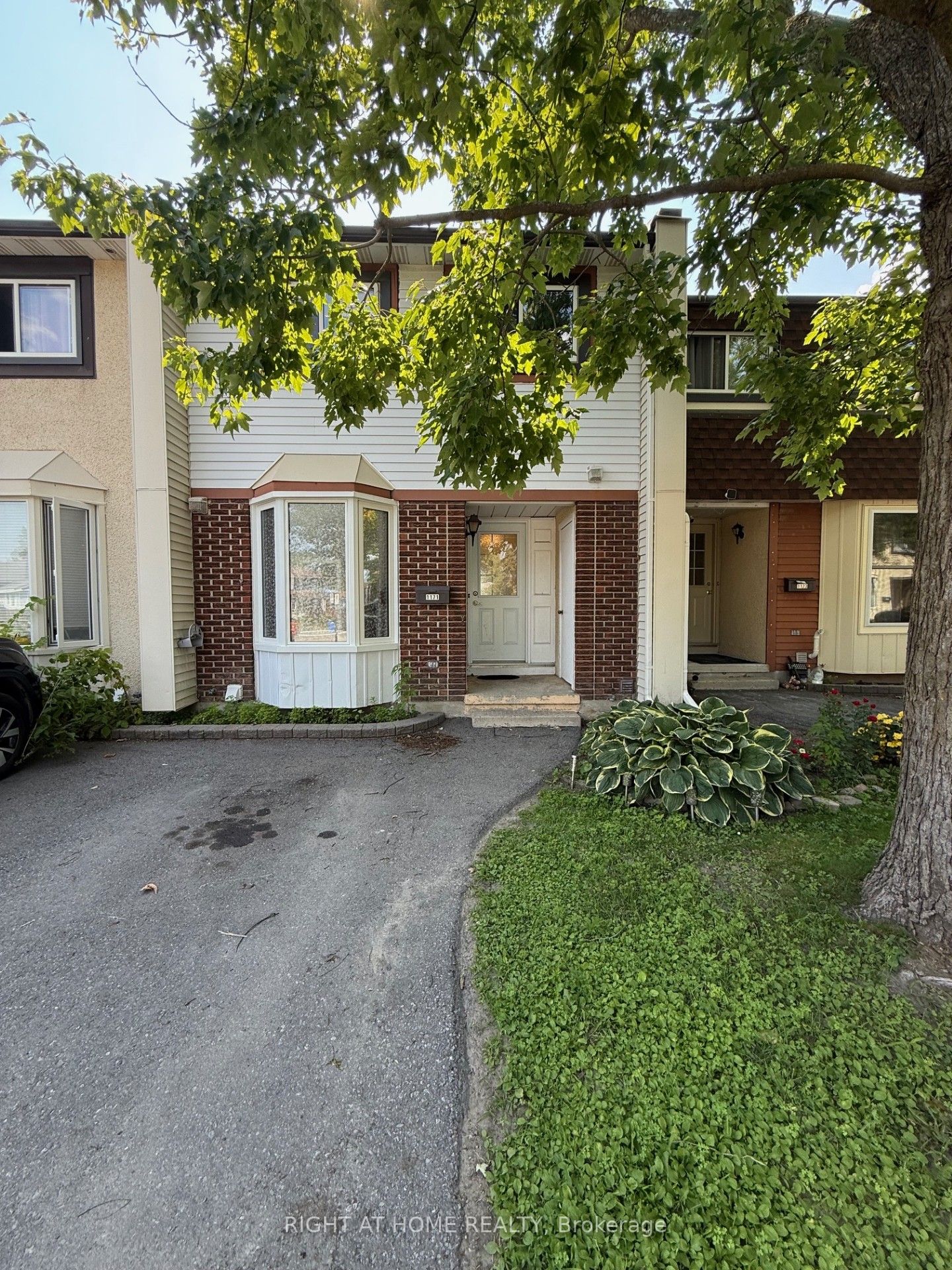 1171 Priory Lane, Ottawa, ON, K1C 1Z8