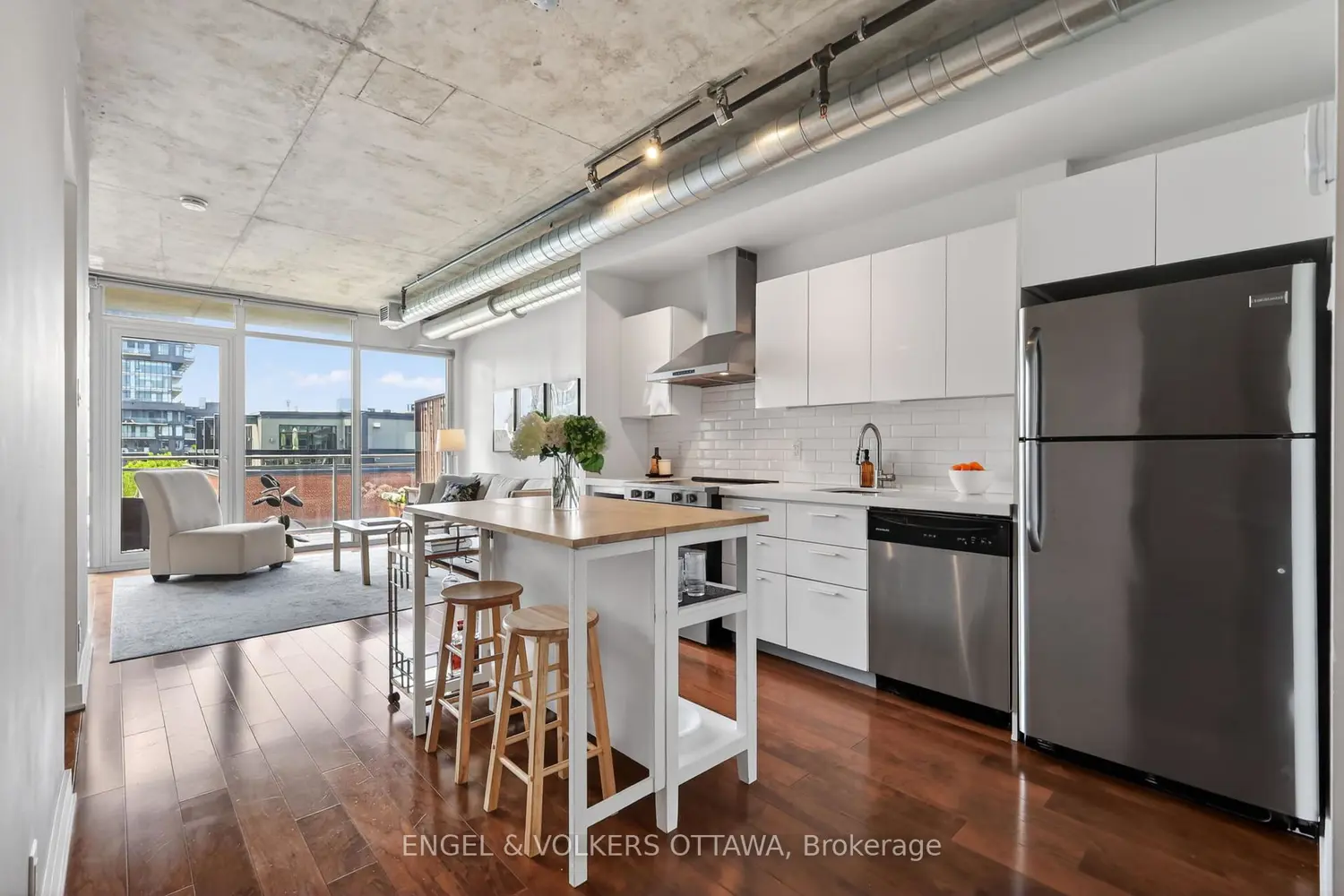 340 Mcleod Street 533
