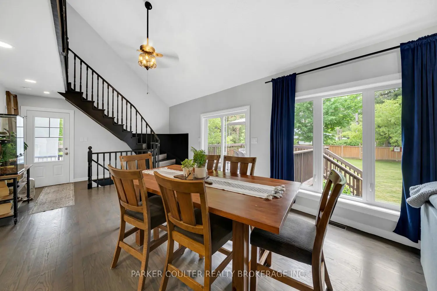 2228 Margs Lane photo 4