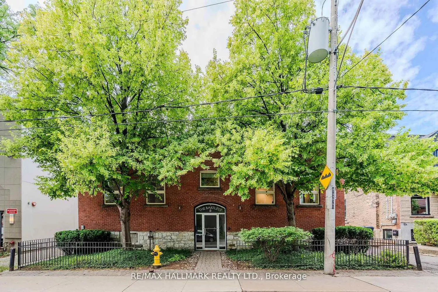 8 Bartlett Avenue 2 photo 3