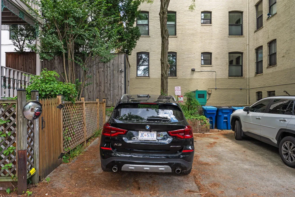 2110 O Street NW Unit 3, Washington, DC 20037