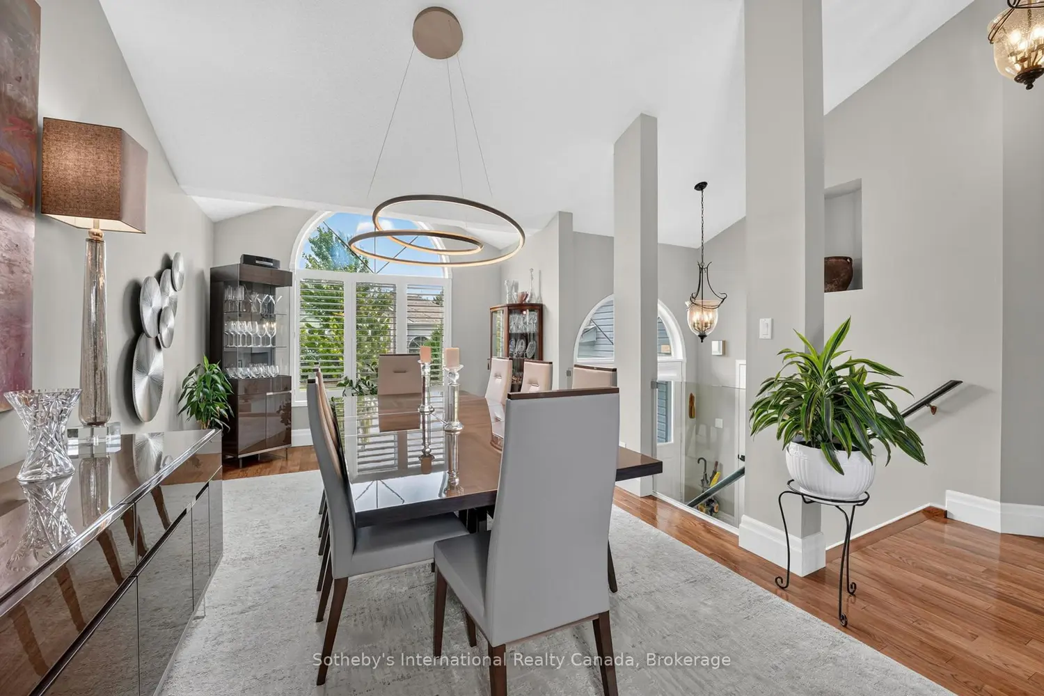 20 Sundial Court photo 4