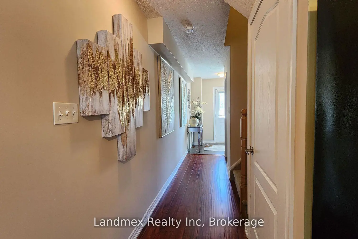 227 Harvie Road 43 photo 5