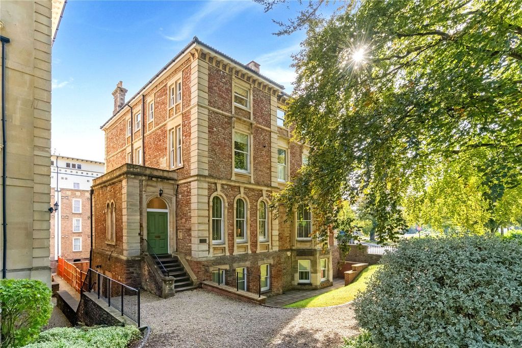 3 bed maisonette for saleHeathfield, The Avenue, Clifton, Bristol BS8