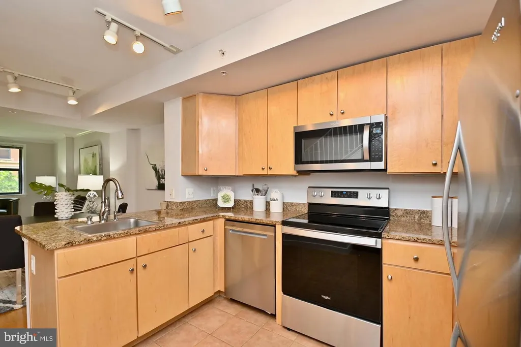 616 E Street NW Unit 449, Washington, DC 20004 photo 3