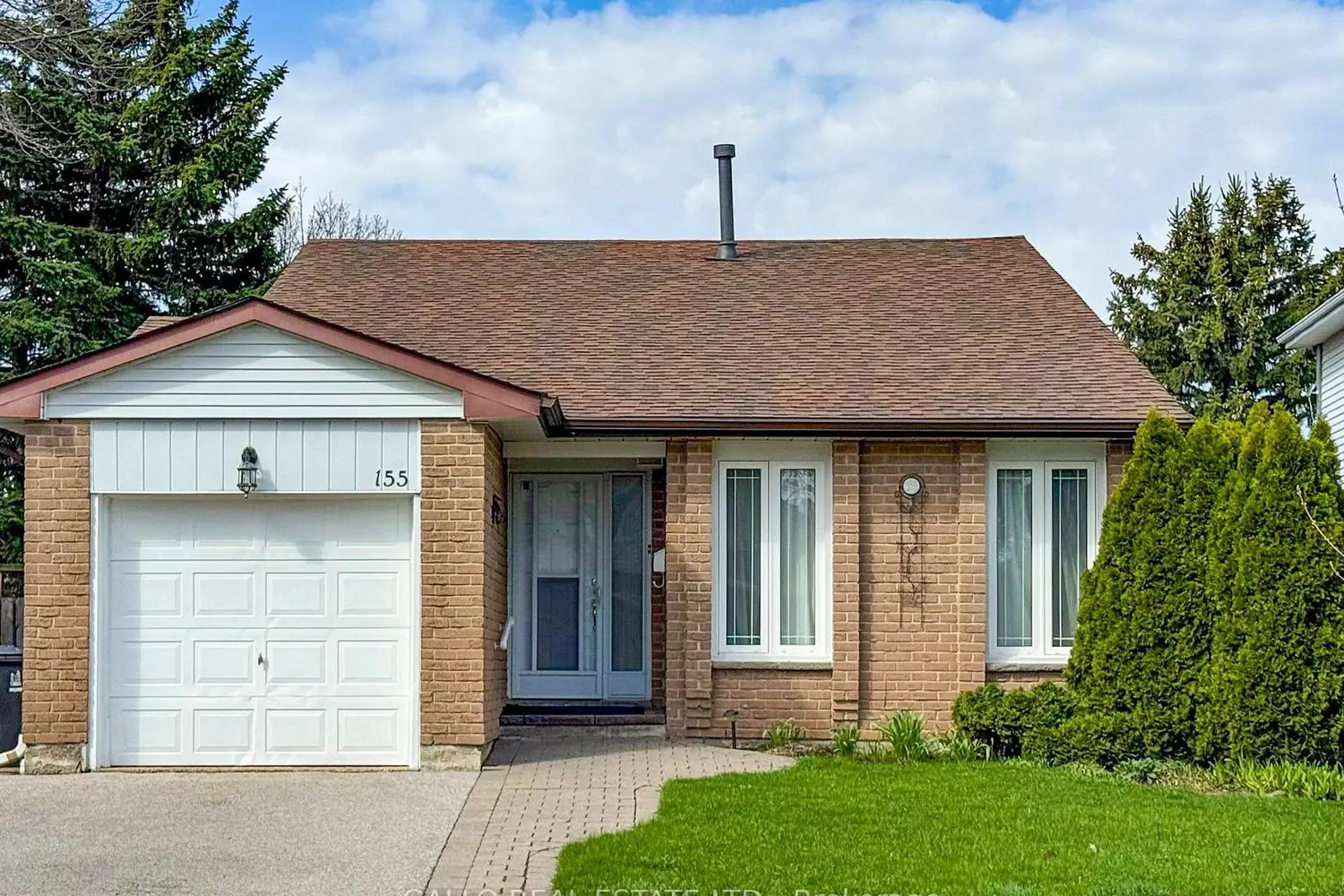 155 Goldhawk Trail
