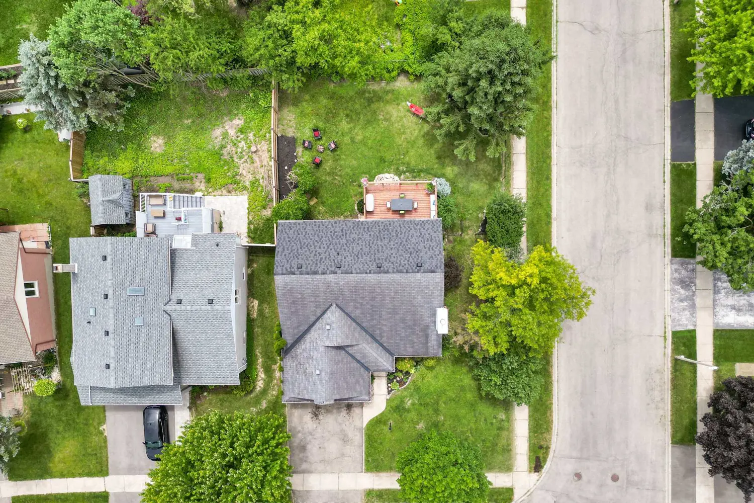 46 Greenwich Drive photo 2