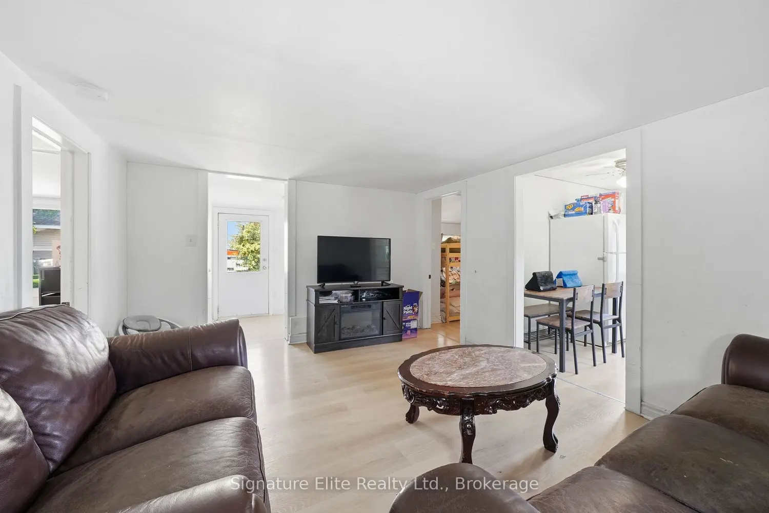 56 Alberta Street photo 2