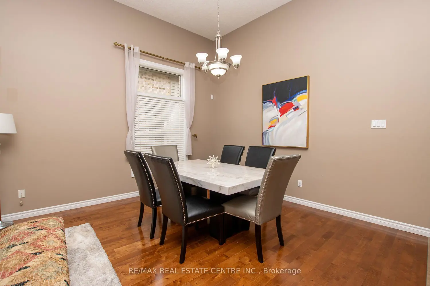 2878 Devon Road photo 4