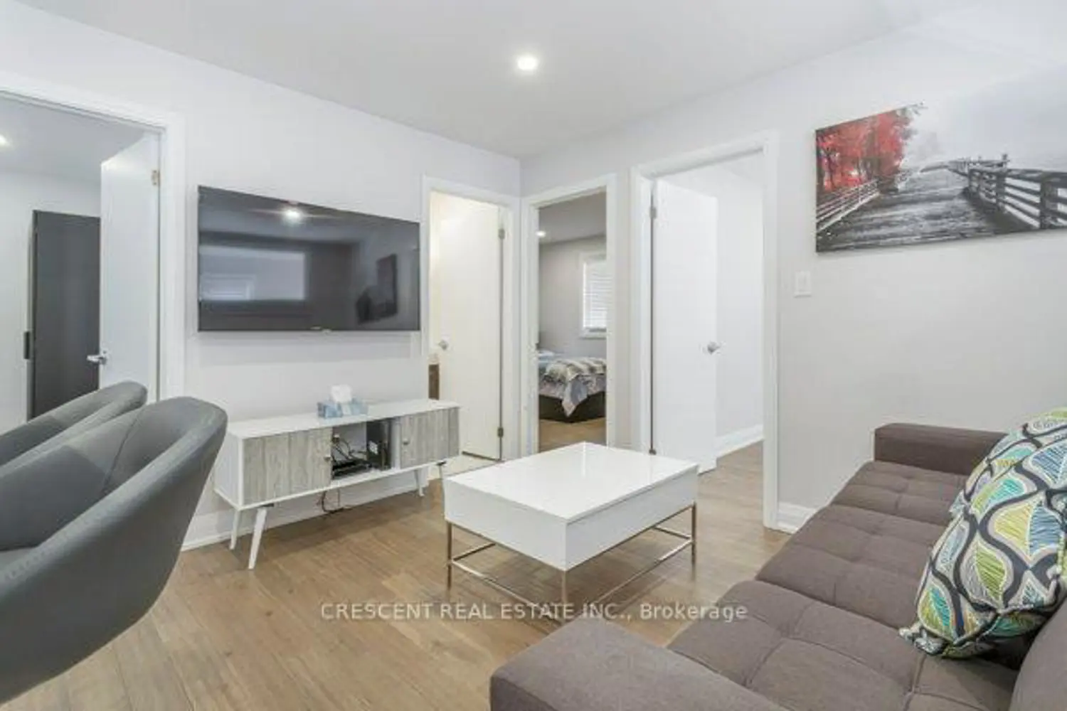 170 Emerson Street photo 5