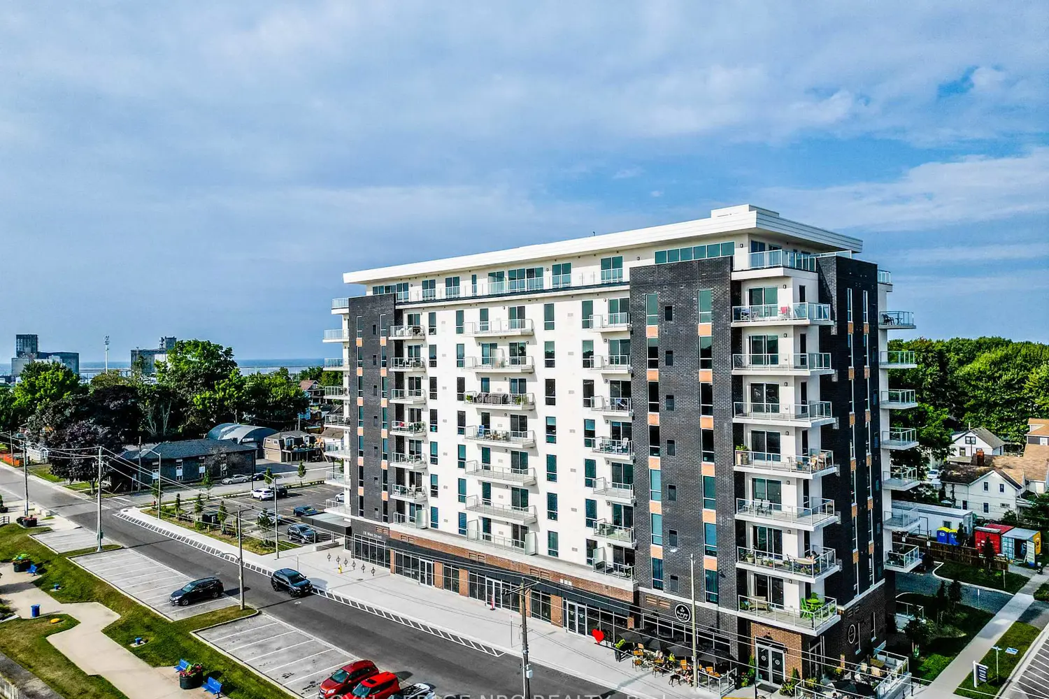 118 West Street 204