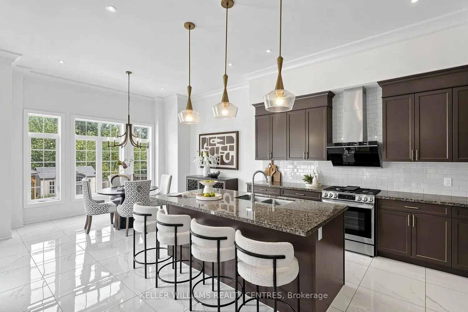 36 Blenheim Circle photo 5